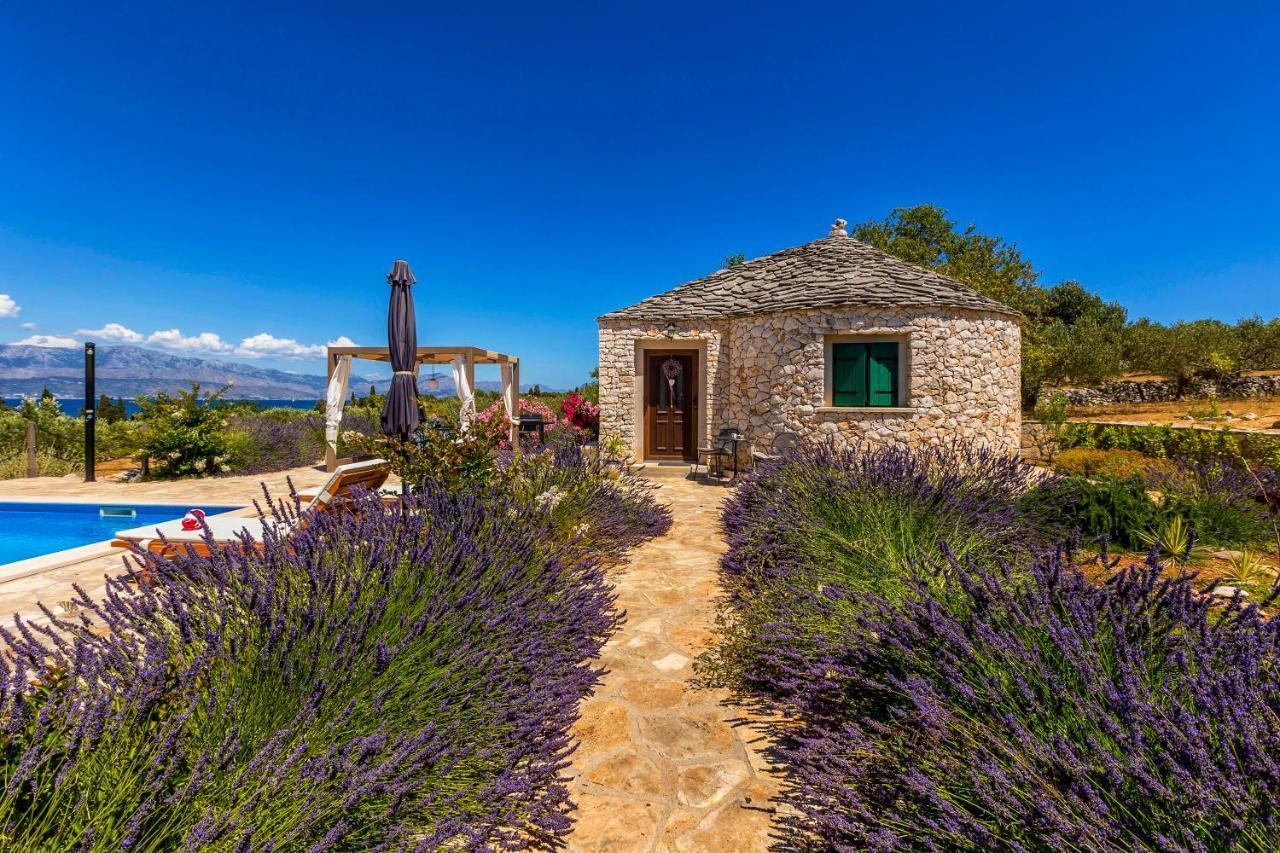 Magical Island Home Supetar Exterior foto