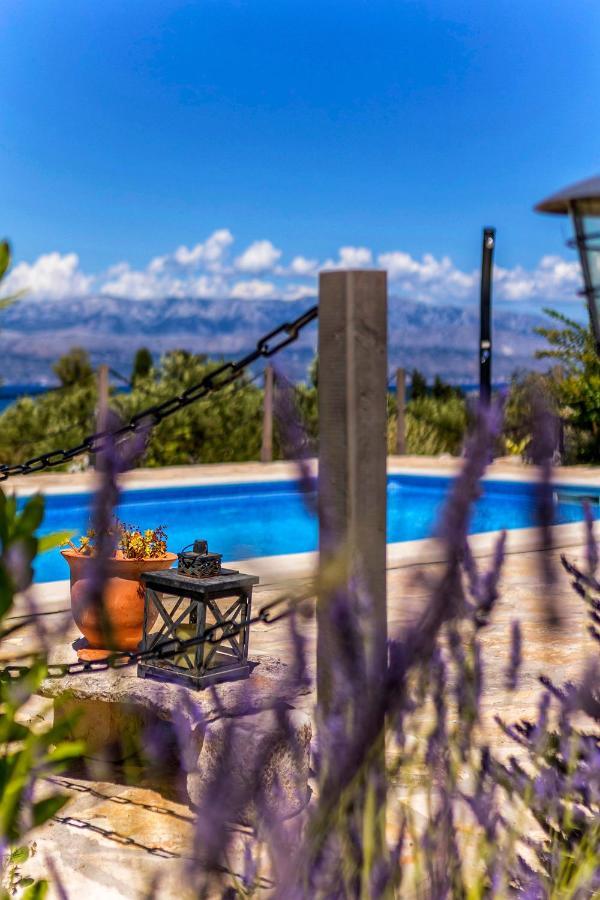 Magical Island Home Supetar Exterior foto